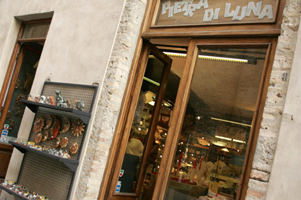 Pietra di Luna